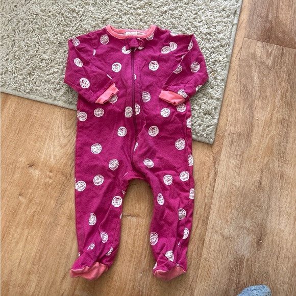 Pink polka dot pjs onesies brand 3-6m - Picture 1 of 5
